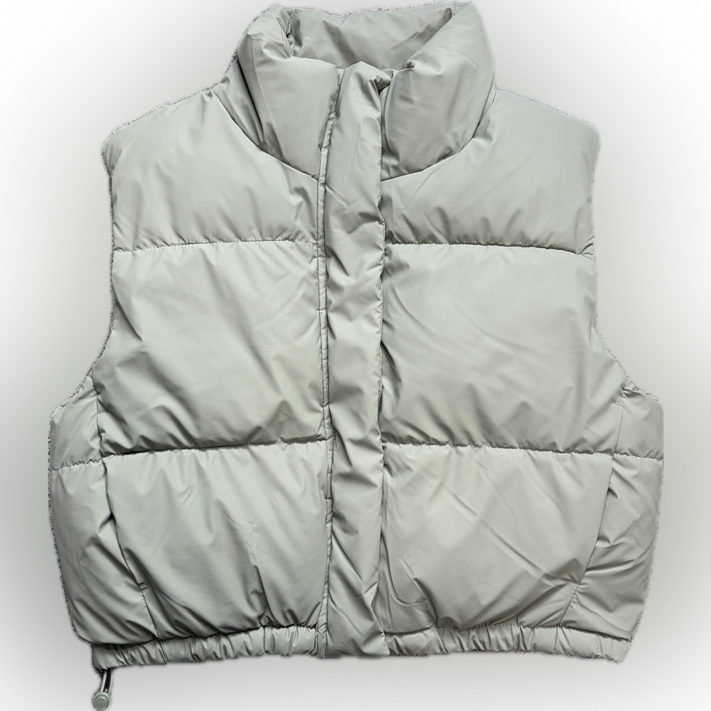 Love Tree Cropped Puffer Vest